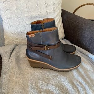 Pikolinos leather boots size 41 shipping not inc.